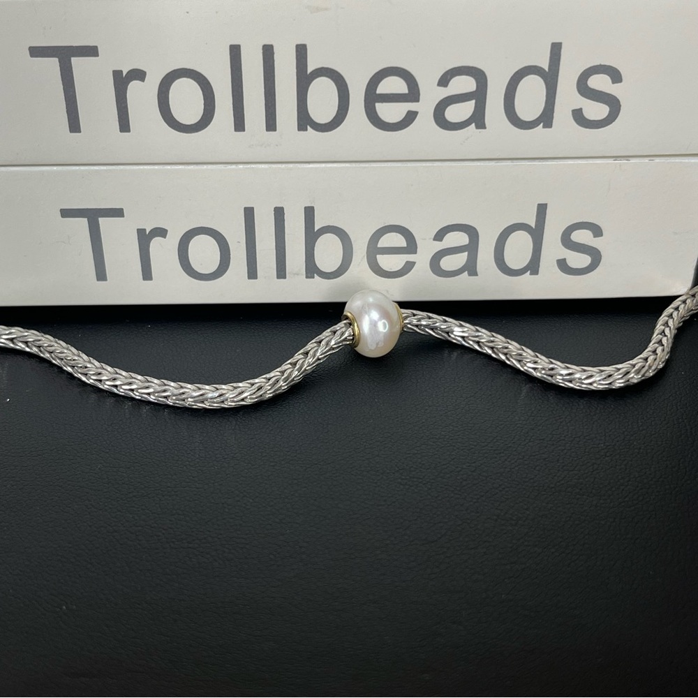 Trollbeads White Pearl with Gold Core- 51702G